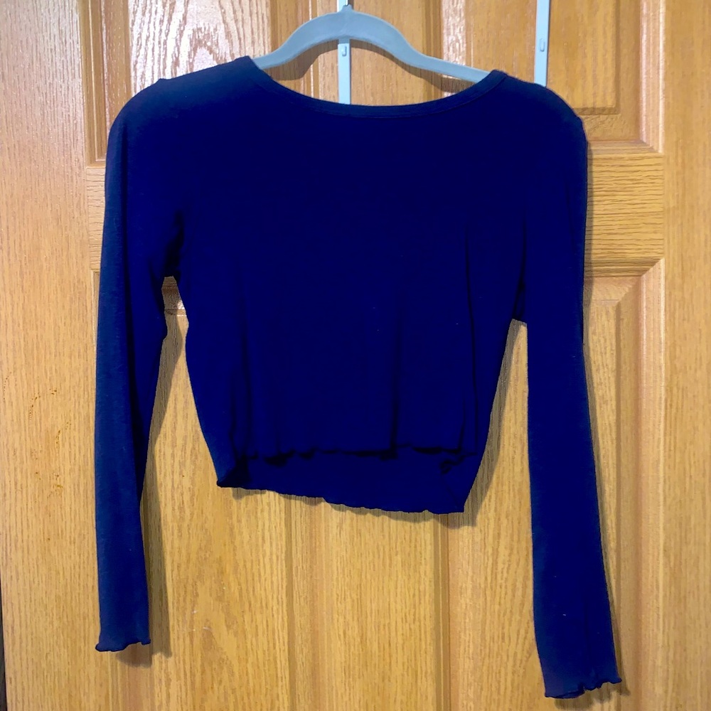 caution to the wind long sleeve fitted crop top size small